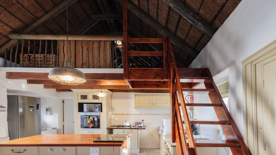 4 Bedroom Property for Sale in Struisbaai Western Cape